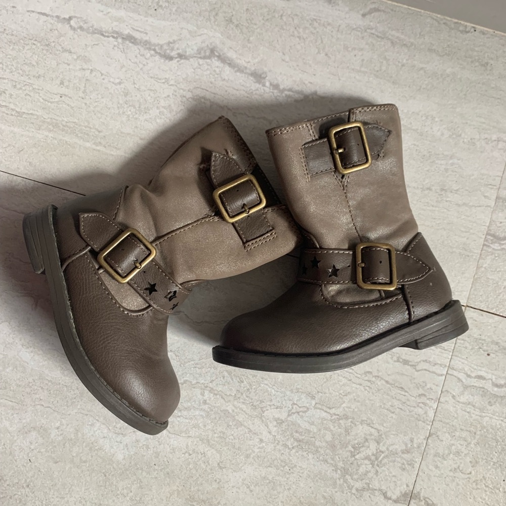 Little girls boots size 6